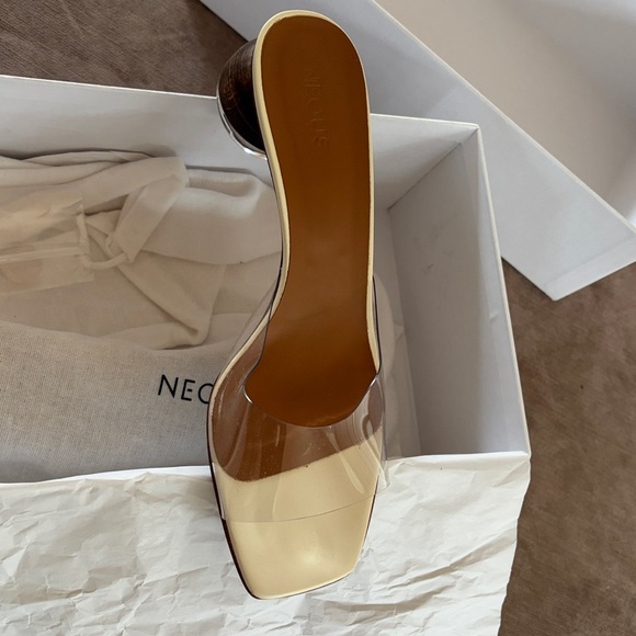 NEOUS Opus 50mm Sandals 38.5 $560 orig price - Picture 9 of 10